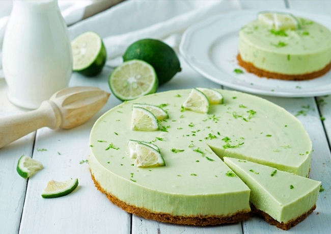 Limetkovo-avokádový cheesecake